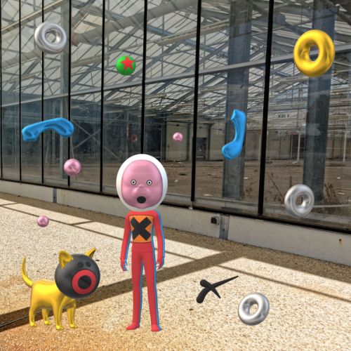 Enfant avec cagoule, devant supermarché